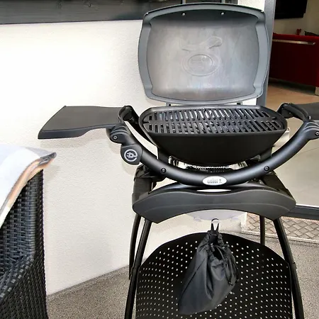 Lifestyle _ Honeymoon_suite *